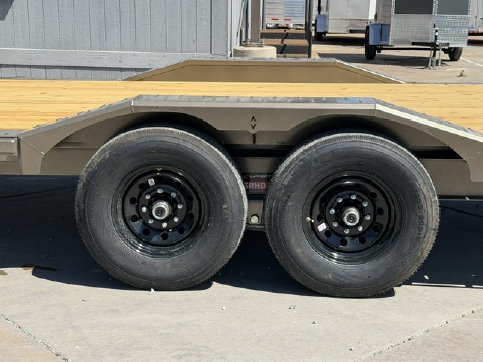 New 2026 Diamond C Trailers HXD207L24X102 8.5FT X 24FT 14.9K GVW Tilt Trailer