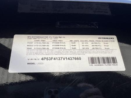 New 2027 PJ Trailers 32' Gooseneck Triple Axle Flatbed Trailer
