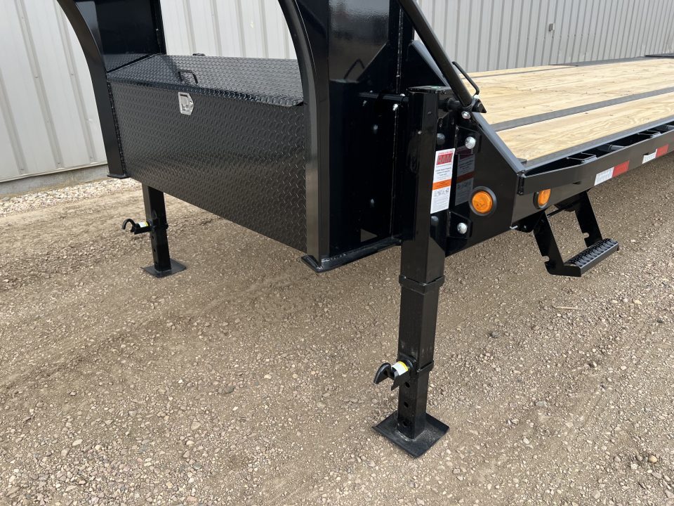 New 2027 PJ Trailers 32' Gooseneck Triple Axle Flatbed Trailer