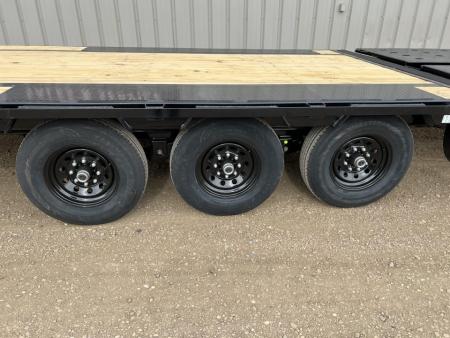 New 2027 PJ Trailers 32' Gooseneck Triple Axle Flatbed Trailer