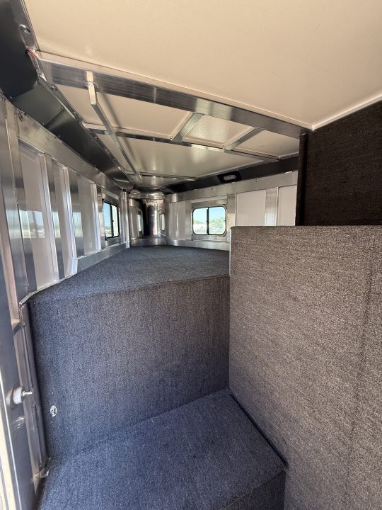 New 2026 Hart Trailer LARIAT Horse Trailer