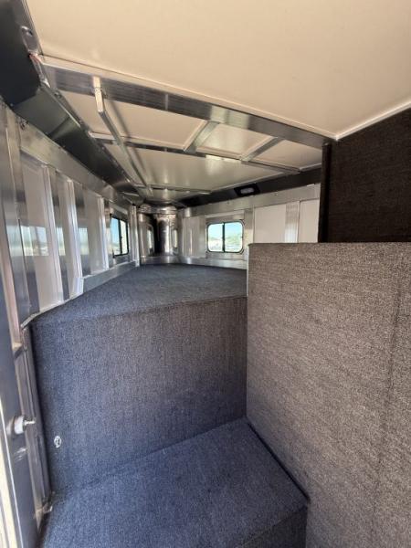 New 2026 Hart Trailer LARIAT Horse Trailer