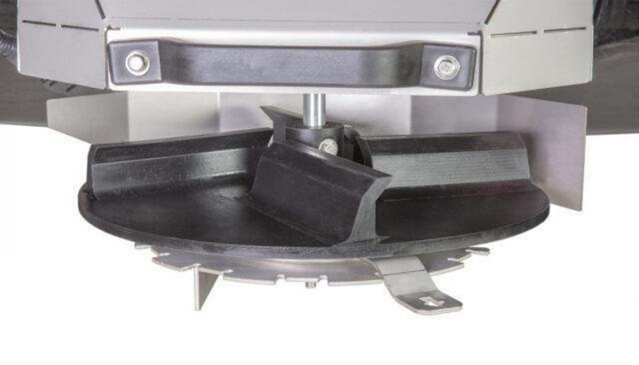New SnowEx 2.2CY Renegade Helixx P220A Poly Hopper Spreader **w/Lid, Inverted V, & Helixx Auger