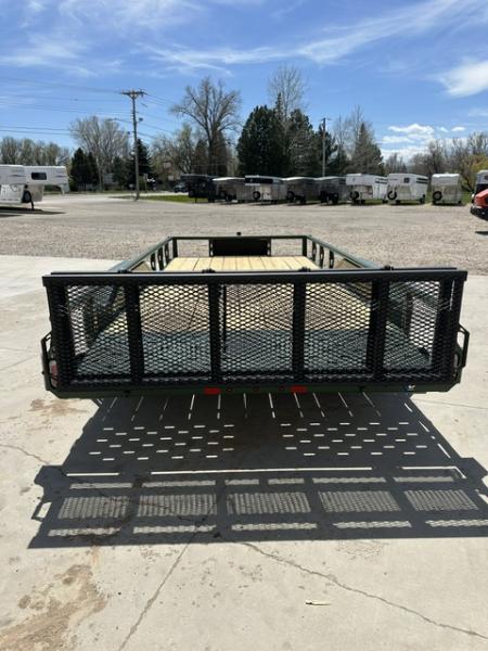 New 2026 Diamond C 16' GTU Flatbed