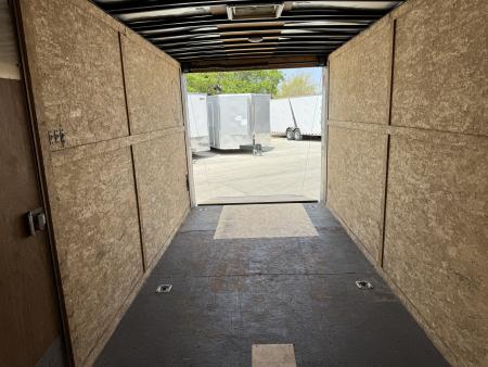 Used 2020 Commander 7x16 + 2’V Nose 7' TALL SUPERIOR QUALITY Rear Ramp Enclosed Cargo Trailer