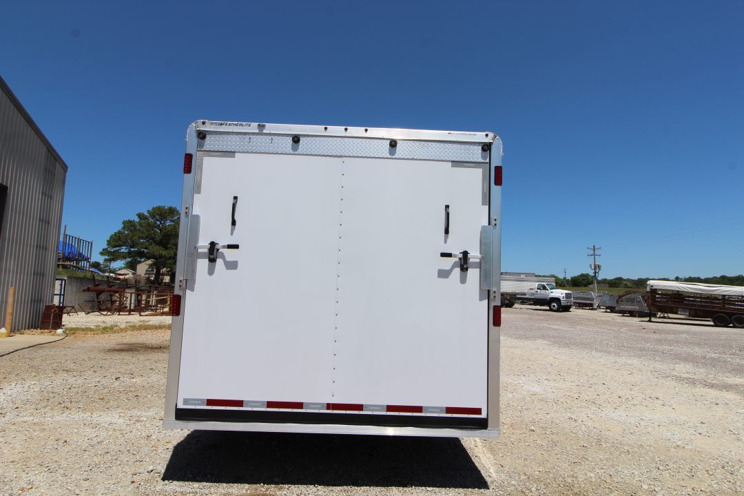 Used 2016 Featherlite Trailers 4941-0040 Car / Racing Trailer