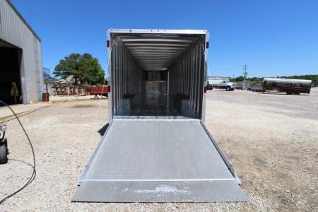 Used 2016 Featherlite Trailers 4941-0040 Car / Racing Trailer