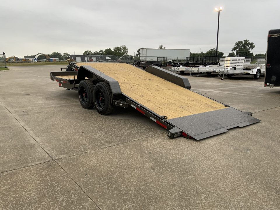 New 2026 MAXX-D 83 X 22 G8X Equipment Tilt Trailer