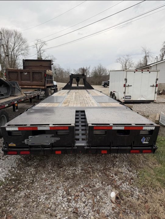 Used 2024 Diamond C Trailers FMAX 210 MR XDR 30X102 Equipment Trailer