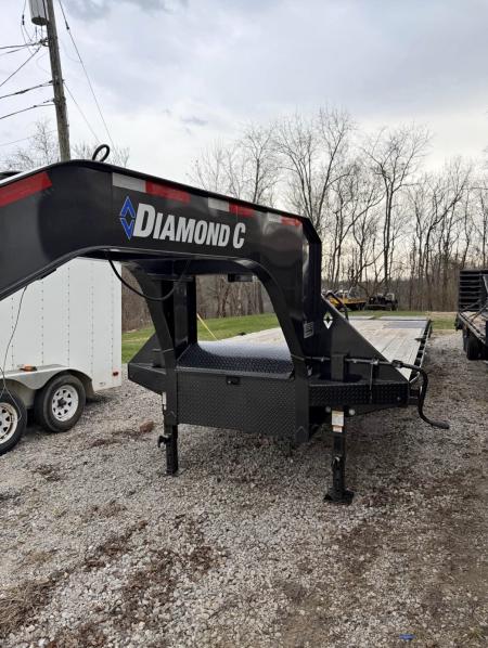 Consignment 2024 Diamond C Trailers FMAX 210 MR XDR 30X102 Equipment Trailer