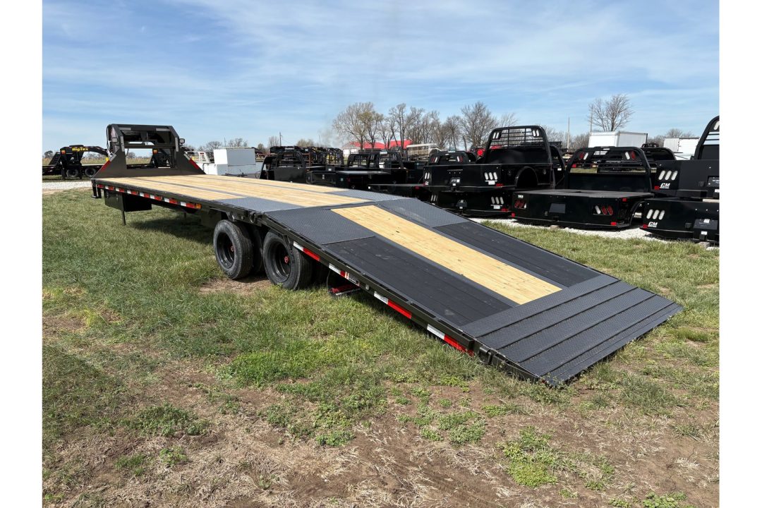 New 2026 MAXX-D TANDEM 102x34 25.9K GN HYDROTAIL W/ BLACKWOOD RUNNERS/ HYDRO JACKS/ TORQUE TUBE