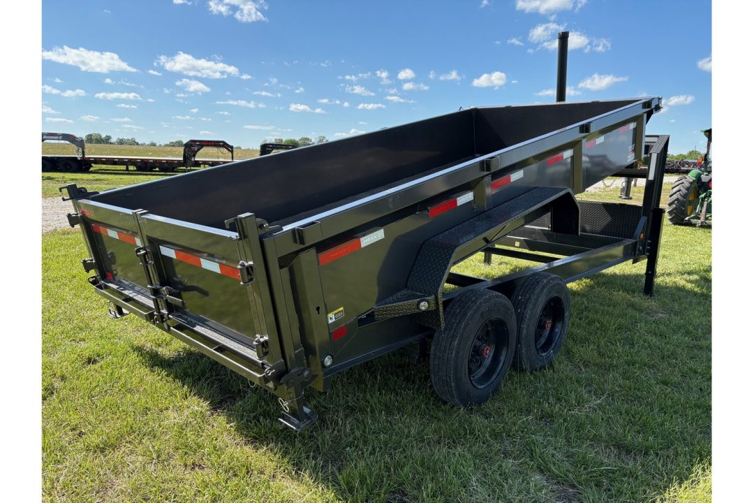 New 2026 MAXX-D Tandem 83x16 18K Dump Trailer W/2' Sides & Telescopic Hoist