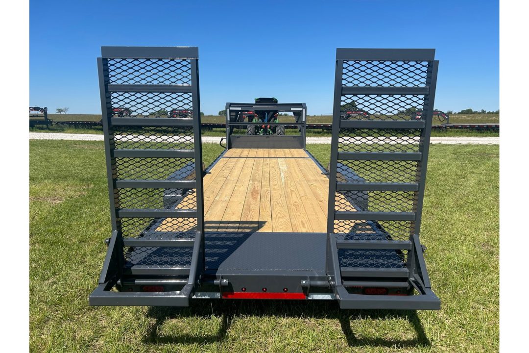New 2026 Lamar 83x24 Tandem 14K GN Equipment Trailer w/ 2' Dove & Standup Ramps