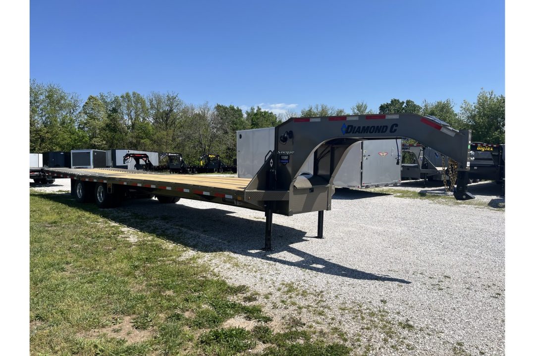 New 2026 Diamond C 102x35 FMAX212 TANDEM DUAL GN PACESETTER HYDROTAIL W/ STEEL RUNNERS/ HYDRO JACKS/ 60" SPREAD