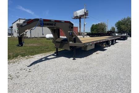 New 2026 Diamond C 102x35 FMAX212 TANDEM DUAL GN PACESETTER HYDROTAIL W/ STEEL RUNNERS/ HYDRO JACKS/ 60  SPREAD