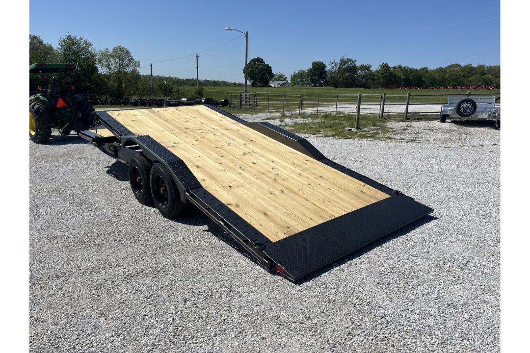 New 2026 Diamond C 102x22 18K HXD208 TANDEM GRAVITY PRO TILT W/ 4' STATIONARY & 18' TILT DECKS/ DRIVE OVER FENDERS