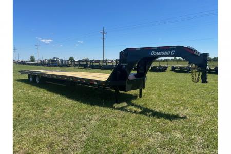 New 2026 Diamond C 102x40 Tandem 40K GN Pacesetter Hydrotail w/ Hydraulic Jacks, Ratchet Rail, Dunnage Rack, & Aluminum
