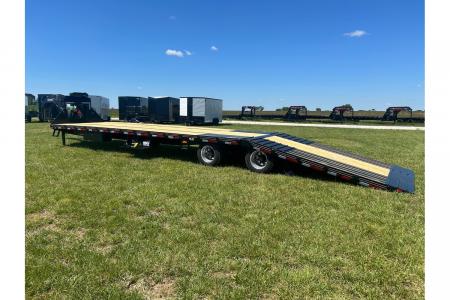 New 2026 Diamond C 102x40 Tandem 40K GN Pacesetter Hydrotail w/ Hydraulic Jacks, Ratchet Rail, Dunnage Rack, & Aluminum