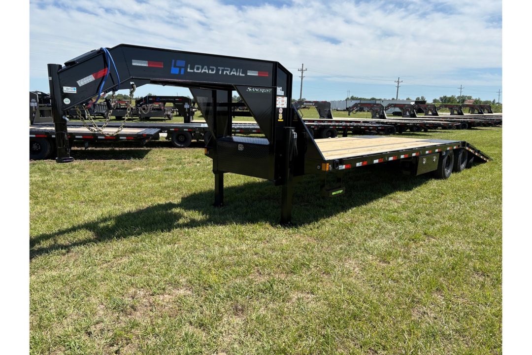 New 2026 Load Trail Tandem 102x32 24K GN Hydrotail W/Steel Runners & Hydro Jacks