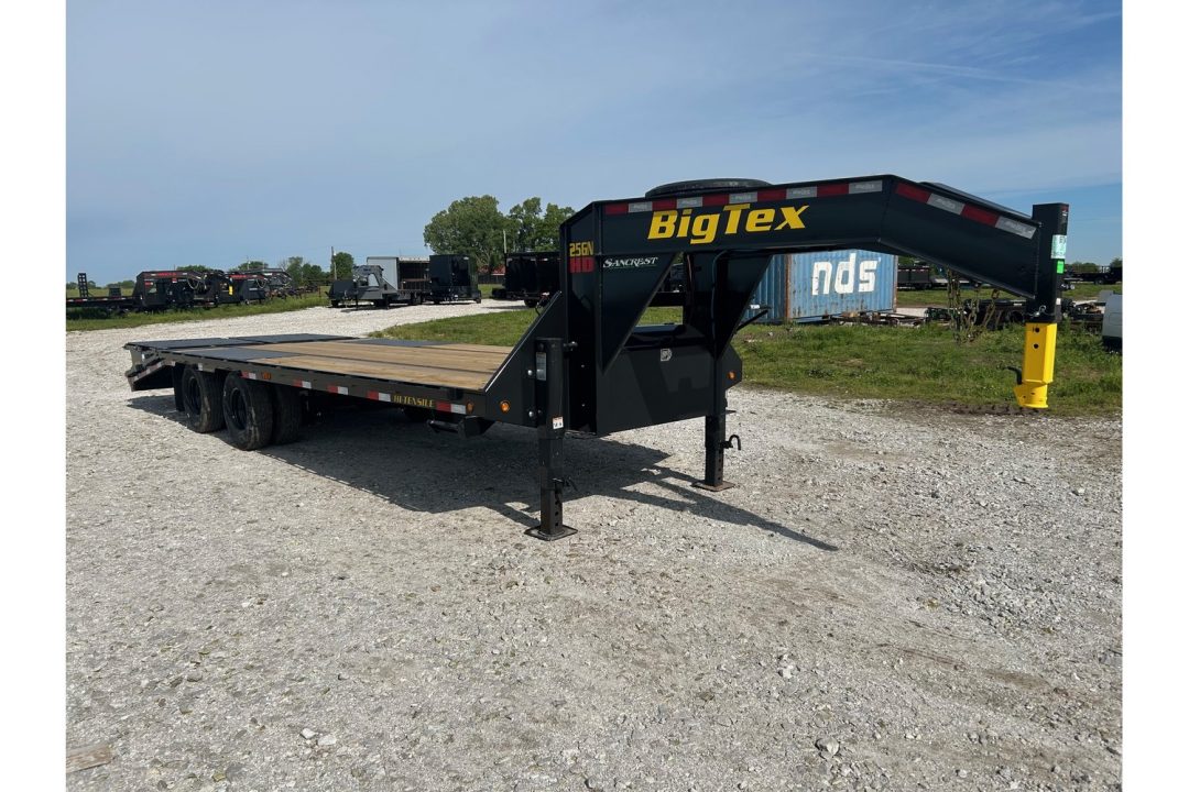 New 2026 Big Tex 102x25 Tandem 25.9K GN Flatbed w/ Mega Ramps, 2-Speed Jacks, & Load Lights