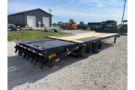 New 2026 Big Tex 102x25 Tandem 25.9K GN Flatbed w/ Mega Ramps, 2-Speed Jacks, & Load Lights