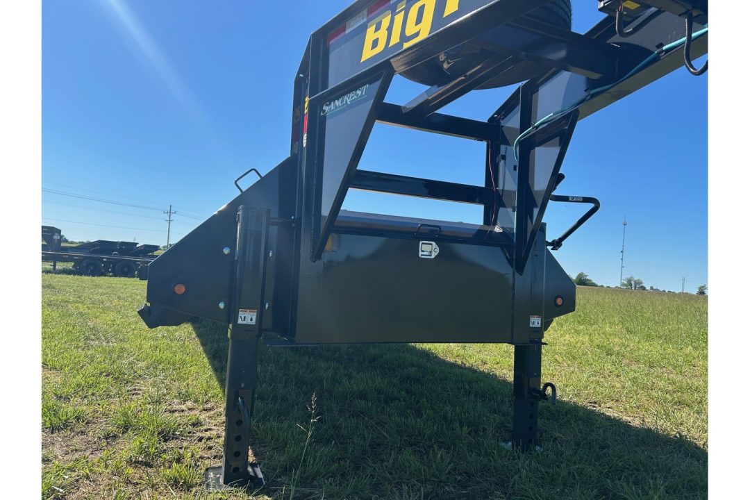 New 2026 Big Tex 102x33 Tandem 25.9K GN Flatbed w/ 2-Speed Jacks, Load Lights, Sliding Ratchet Rail, & 14 Ply Tires