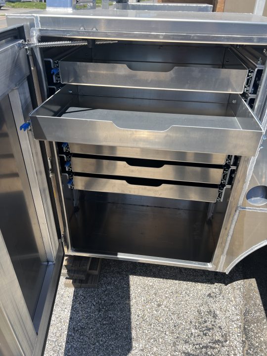 New 2026 Zimmerman Advantage 94" x 102" Truck Bed