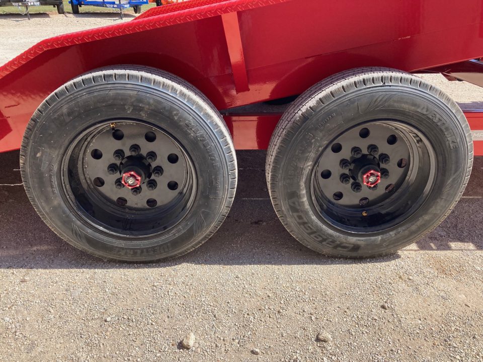 New 2026 MAXX-D T8B 24' x 102" 16K Channel Power Tilt
