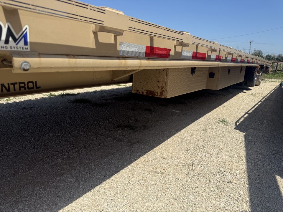 Consignment 2024 Diamond C Trailers FMAX212 102X40 MR Gooseneck Bodies