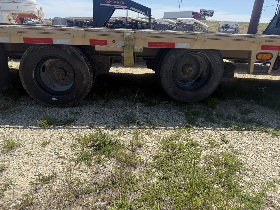 Consignment 2024 Diamond C Trailers FMAX212 102X40 MR Gooseneck Bodies