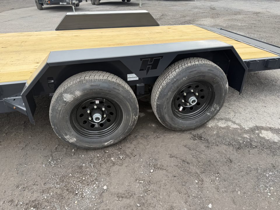 New 2026 Hillcrest Trailers 10182SC Car Hauler