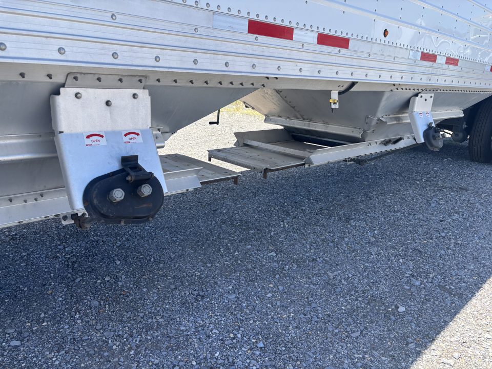 Used $1,650/month 2025 Timpte 42x96x78 Hopper Trailer Rent to Own