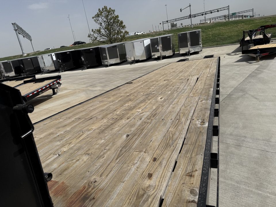 Used 2023 Double A 40’ Gooseneck Deckover 35’ plus 5’ x 102” with 2-10K tandem dual axles