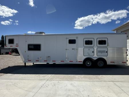 Consignment 2008 Exiss 3 Horse Living Quarter