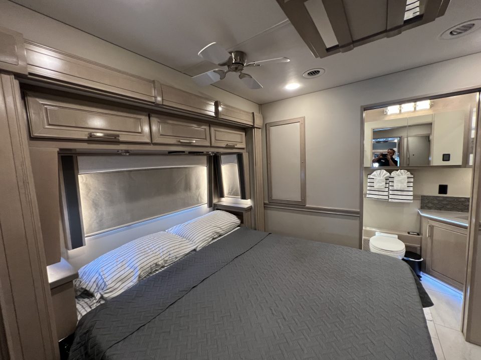 Used 2025 Renegade 45’ Tandem Axle Motorcoach