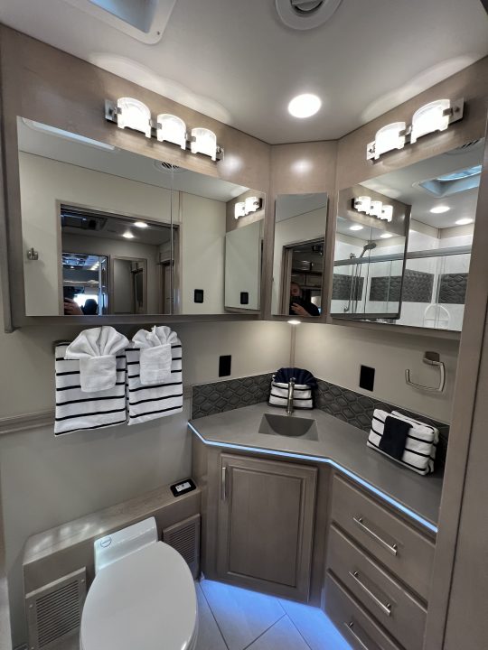 Used 2025 Renegade 45’ Tandem Axle Motorcoach