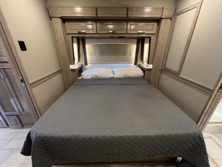 Used 2025 Renegade 45’ Tandem Axle Motorcoach