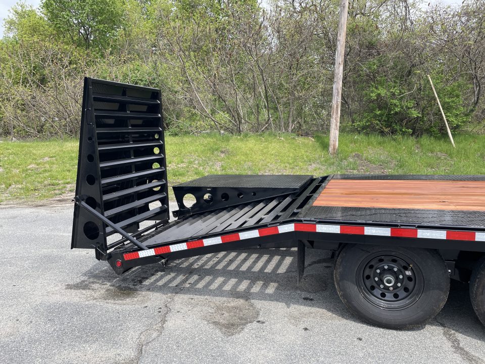 New 2026 BWISE EDG24-16 Gooseneck Equipment Trailer