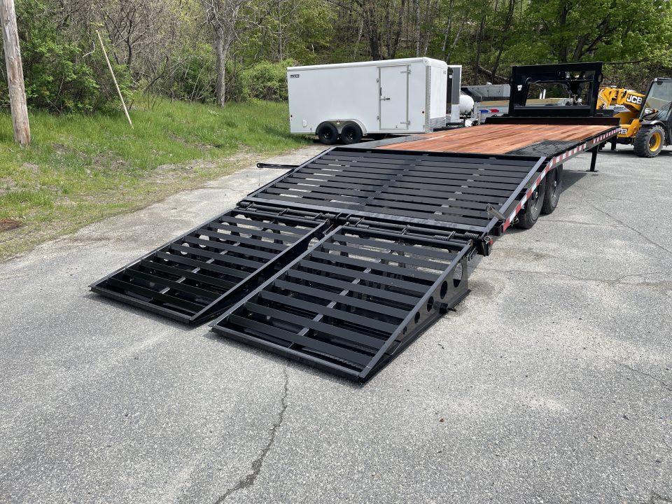 New 2026 BWISE EDG24-16 Gooseneck Equipment Trailer