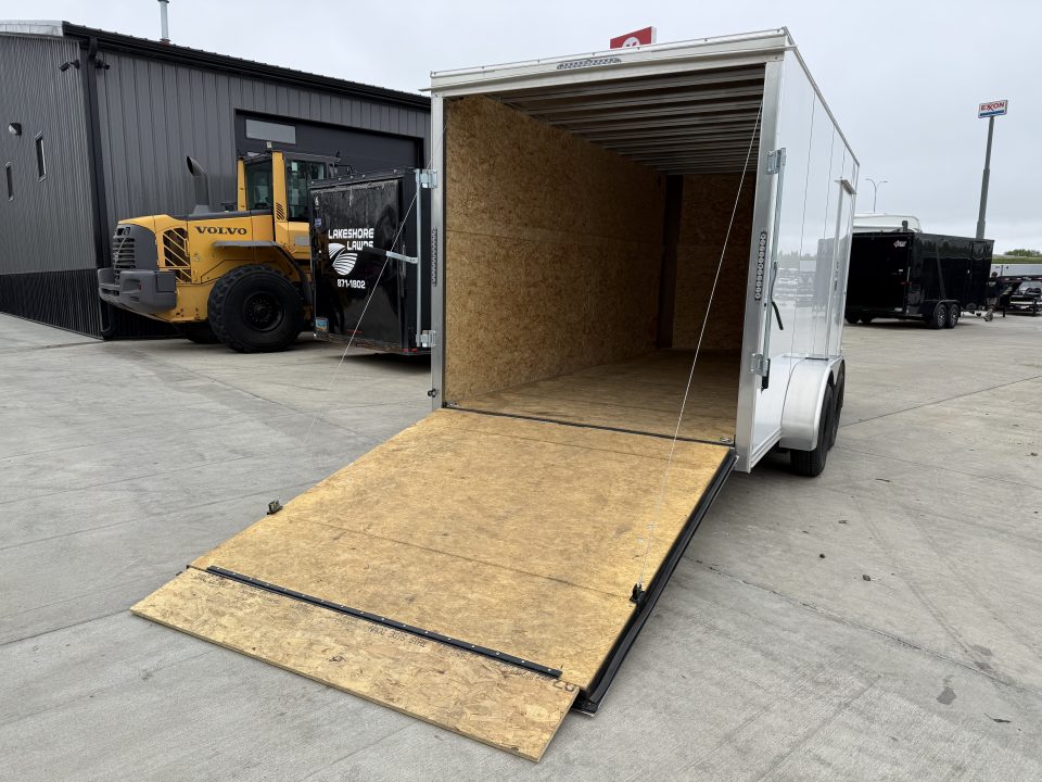 Used LIKE NEW 2022 Bighorn R&M 7x16 + 2’V Nose 7' TALL SUPERIOR QUALITY Rear Ramp Enclosed Cargo Trailer