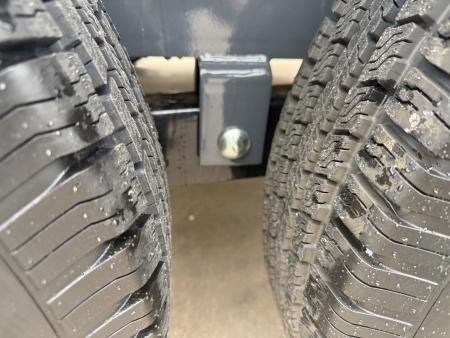 New #154435 2026 LAMAR U5 18 X 83 TANDEM AXLE SQUARE TUBE TOP 10K UTILITY W/ SLIDE IN RAMPS