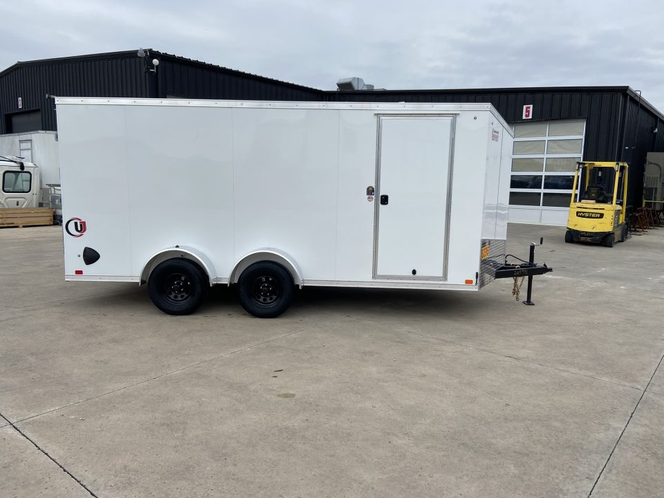 New United UJ-S-7X16 Enclosed Trailer