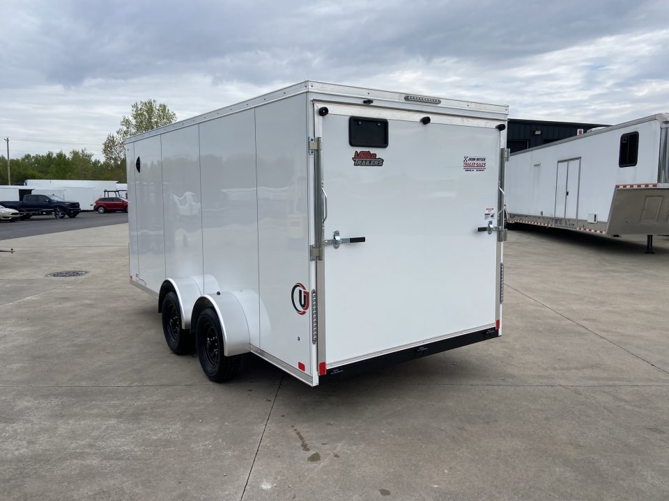 New United UJ-S-7X16 Enclosed Trailer