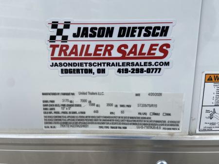 New United UJ-S-7X16 Enclosed Trailer