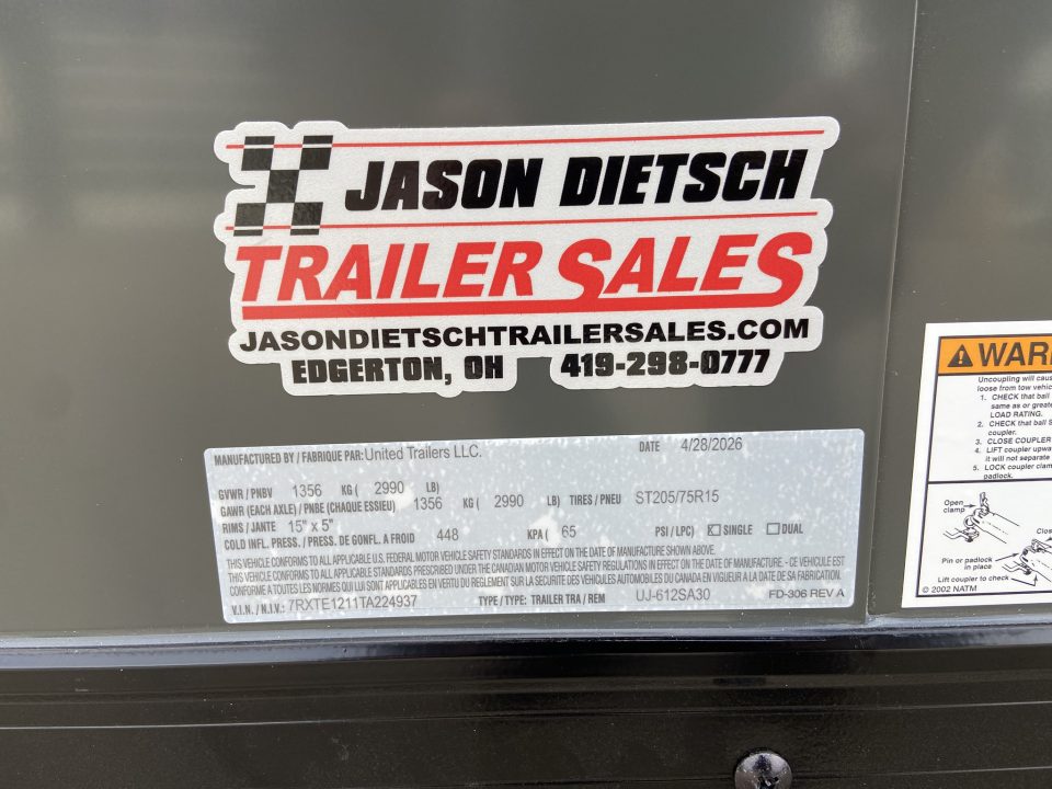 New United UJ-612 Enclosed Trailer