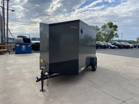 New United UJ-612 Enclosed Trailer