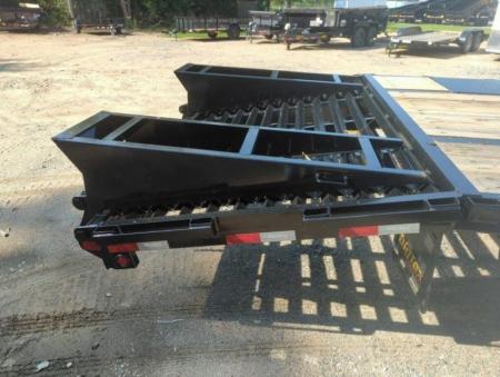 New 2026 Big Tex 25+5 22GN Gooseneck w/ Flip Over Ramps 23900 GVWR
