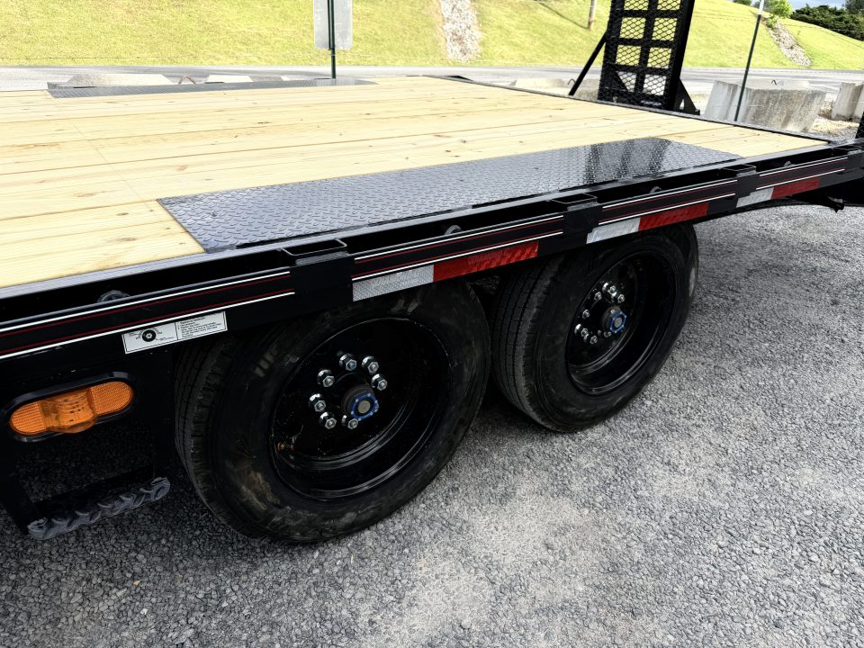 New 2026 Diamond C DEC208 DECK OVER TRAILER 24” EXTRA WIDE RAMPS *** ABS BRAKES***