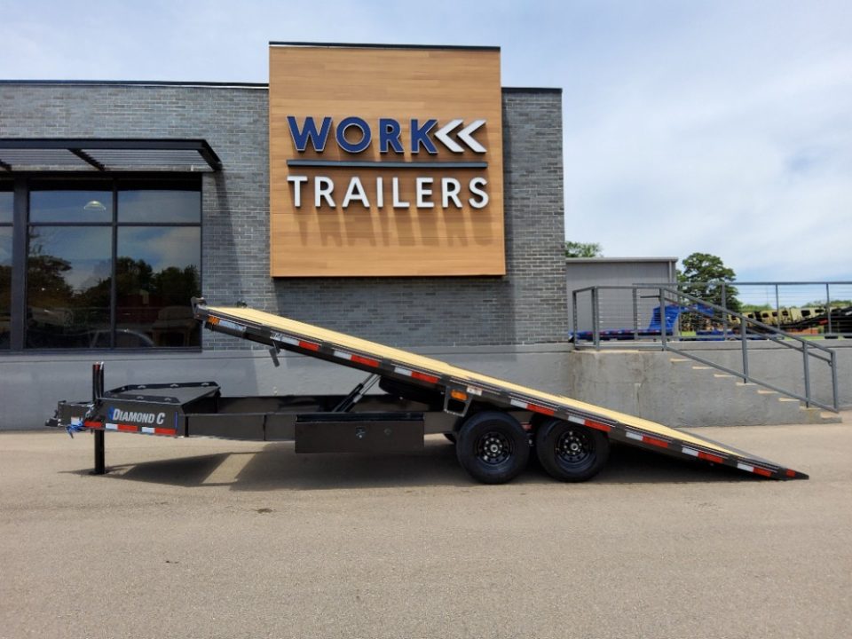 New 2026 Diamond C Trailers DET207 Equipment Trailer