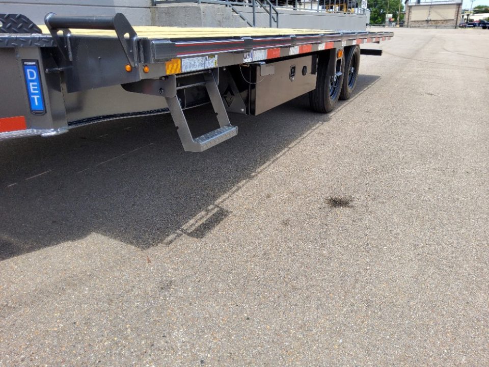 New 2026 Diamond C Trailers DET207 Equipment Trailer
